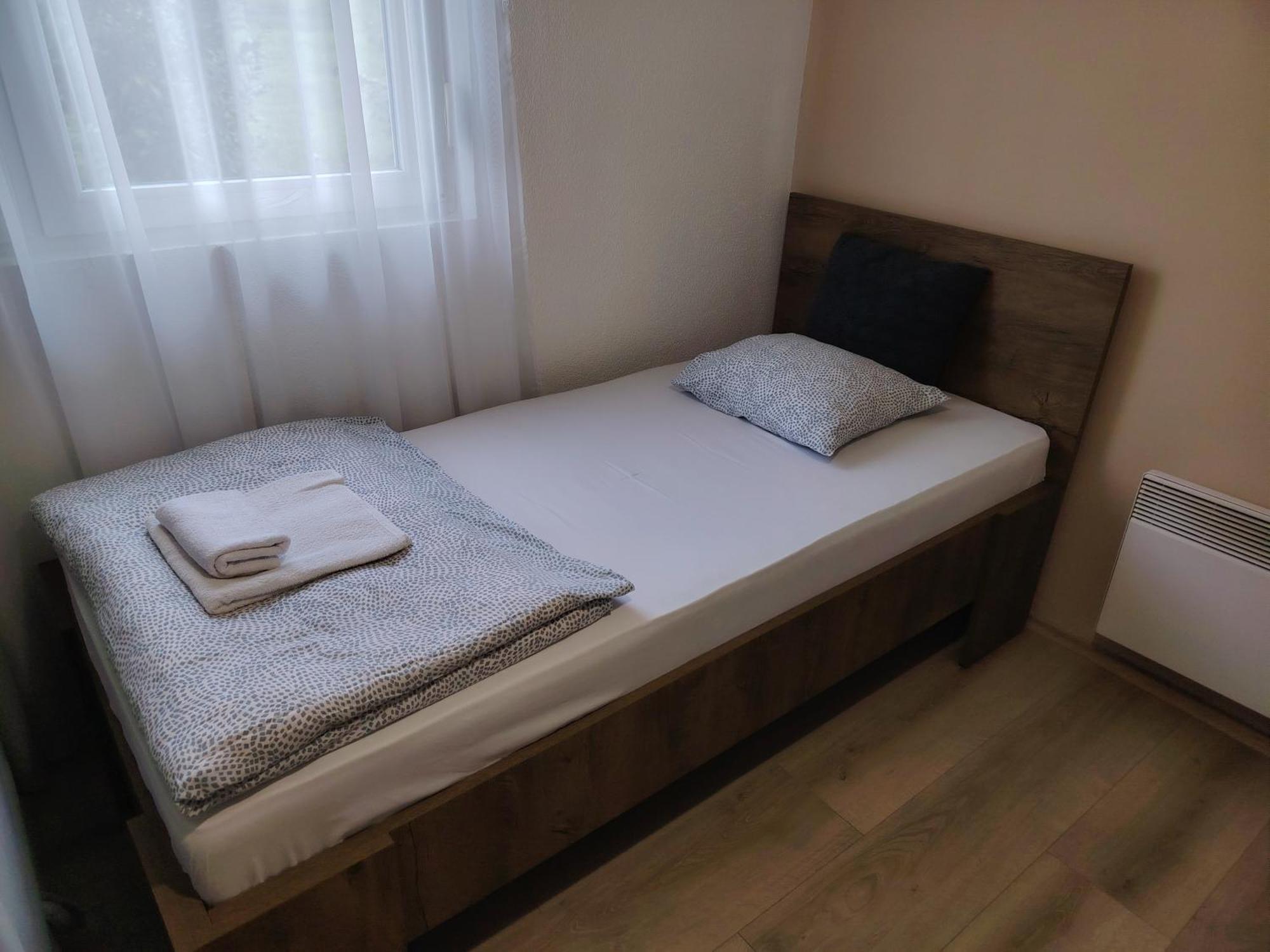 Guest House Pin Laktaši Kültér fotó